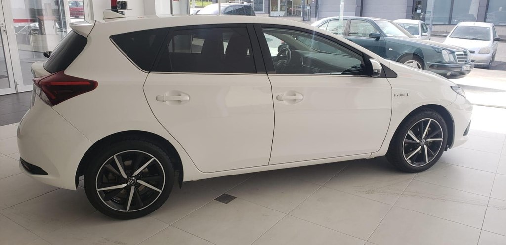 Foto 1 Toyota Auris